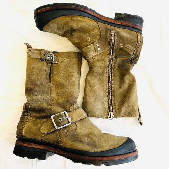 Vintage UGG Rugged Suede Engineer Boots - Picture 16 of 16